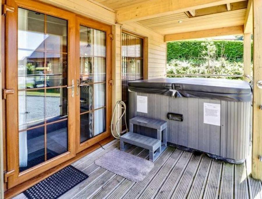 Artro Lodge Luxury 3 Bedroom, 3 Bathroom & Hot Tub Llanbedr  Eksteriør bilde
