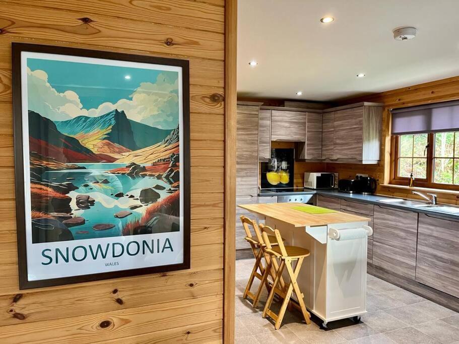 Artro Lodge Luxury 3 Bedroom, 3 Bathroom & Hot Tub Llanbedr  Eksteriør bilde