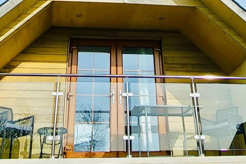 Artro Lodge Luxury 3 Bedroom, 3 Bathroom & Hot Tub Llanbedr  Eksteriør bilde